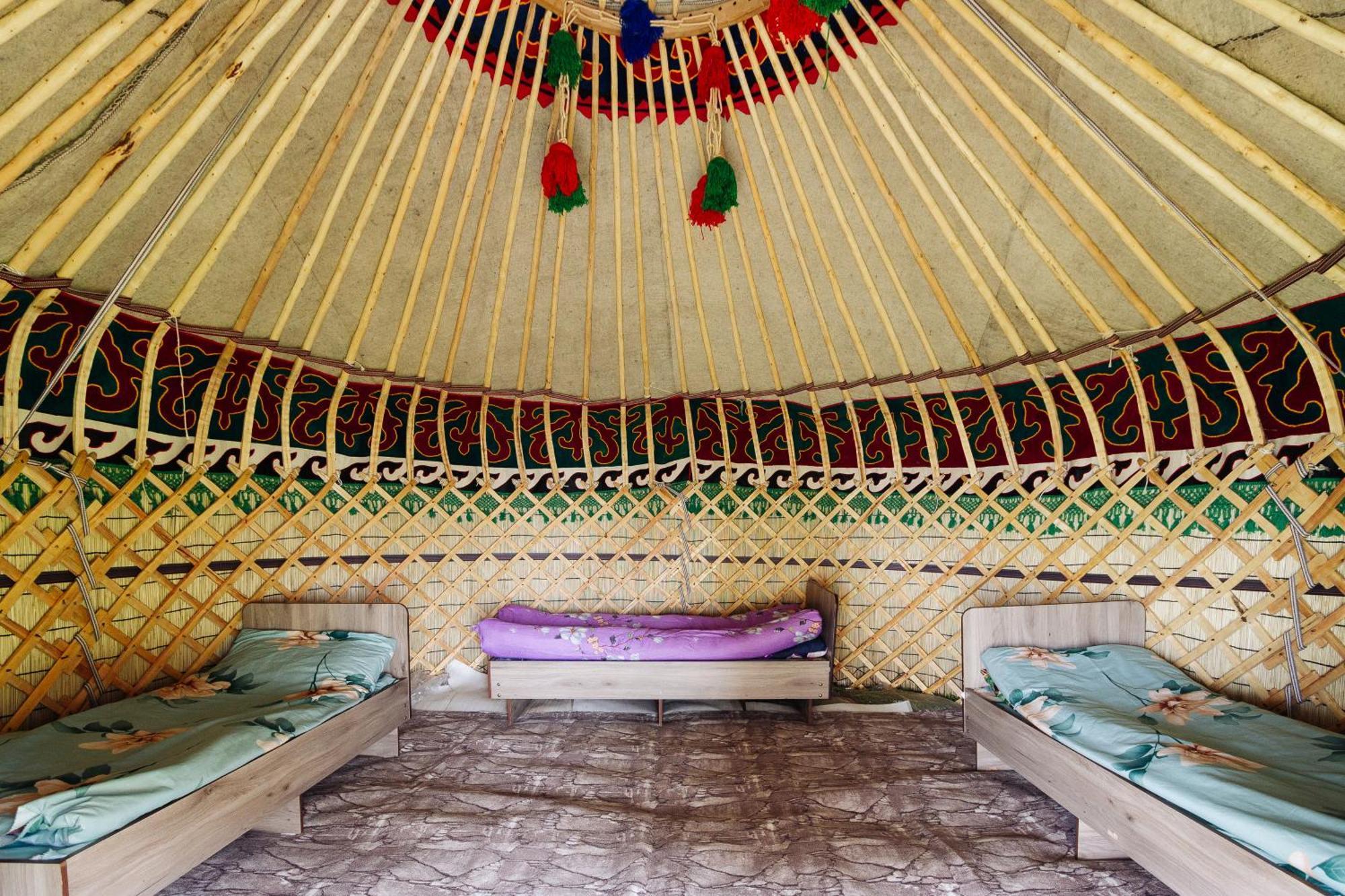 Hotel Eco Yurt Camp Arashan à Teploklyuchenka Extérieur photo
