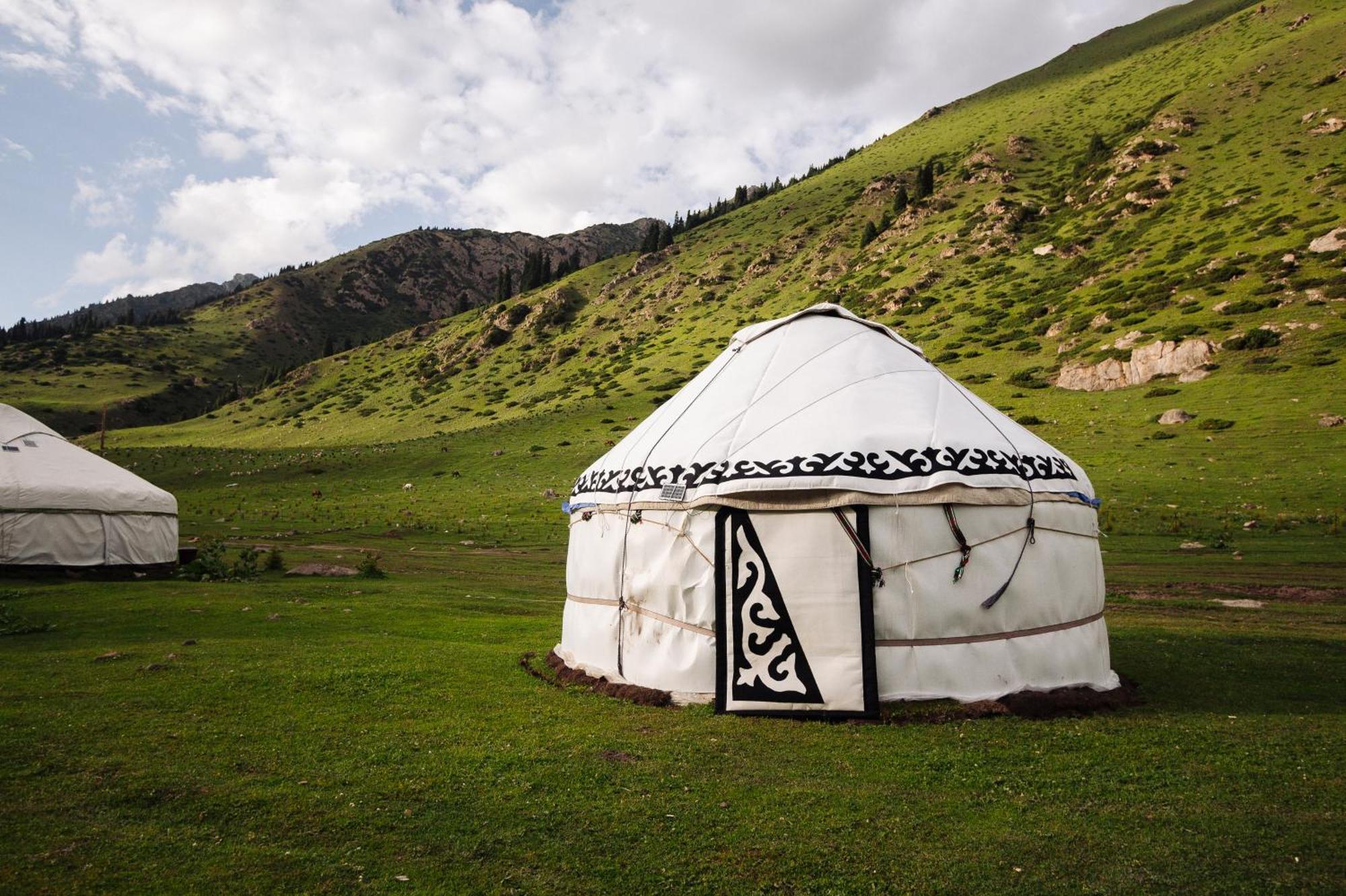 Hotel Eco Yurt Camp Arashan à Teploklyuchenka Extérieur photo