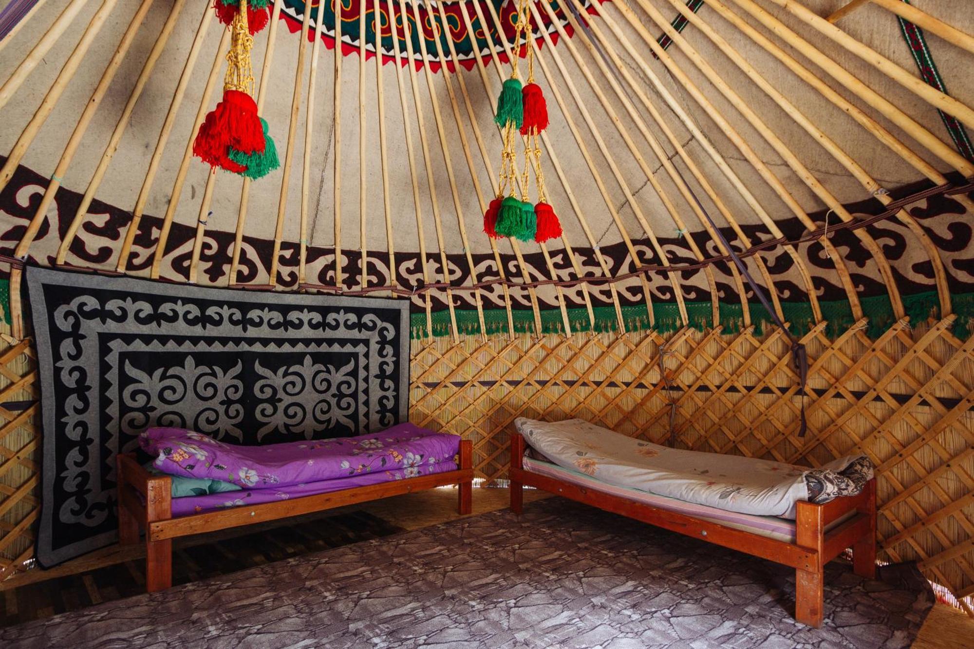 Hotel Eco Yurt Camp Arashan à Teploklyuchenka Extérieur photo