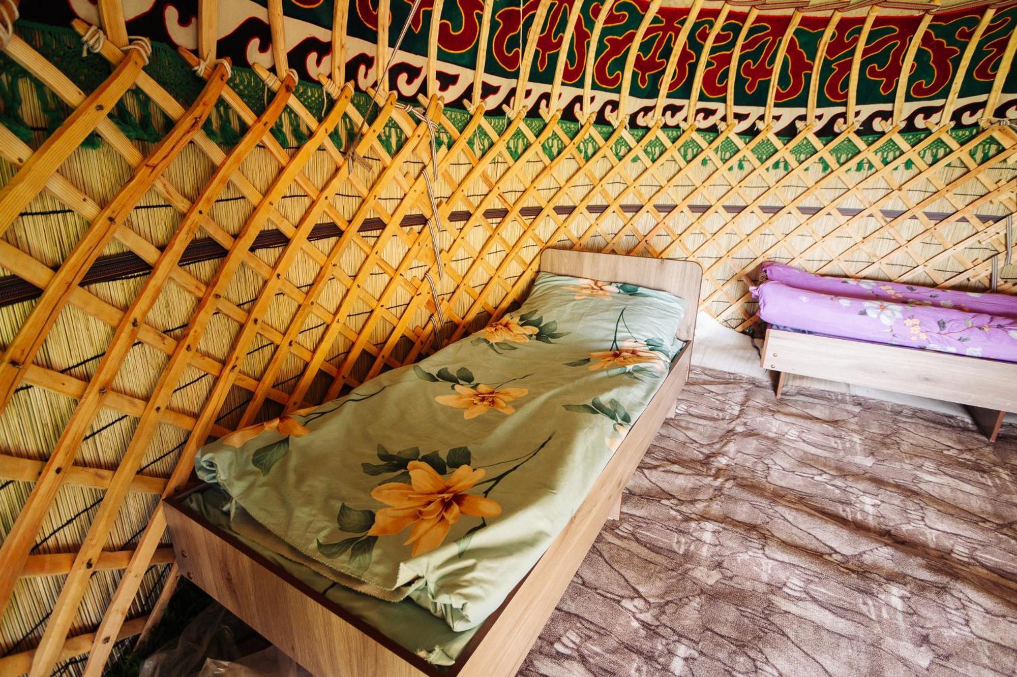 Hotel Eco Yurt Camp Arashan à Teploklyuchenka Extérieur photo